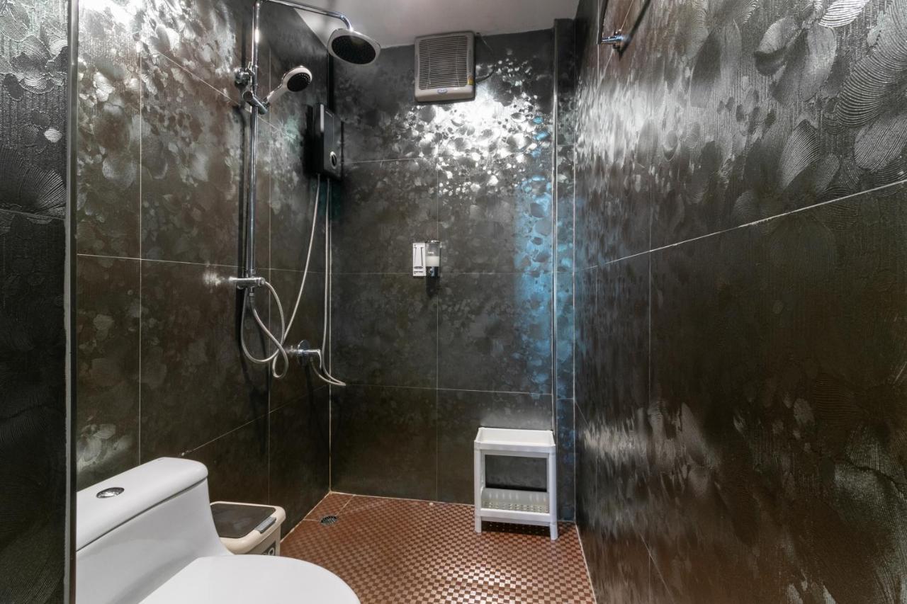 Phobphan Hostel Bangkok Luaran gambar