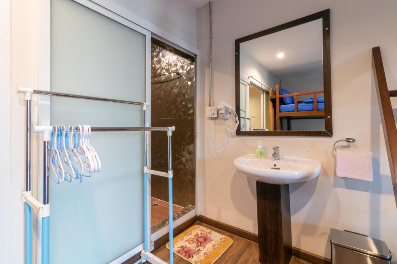 Phobphan Hostel Bangkok Luaran gambar