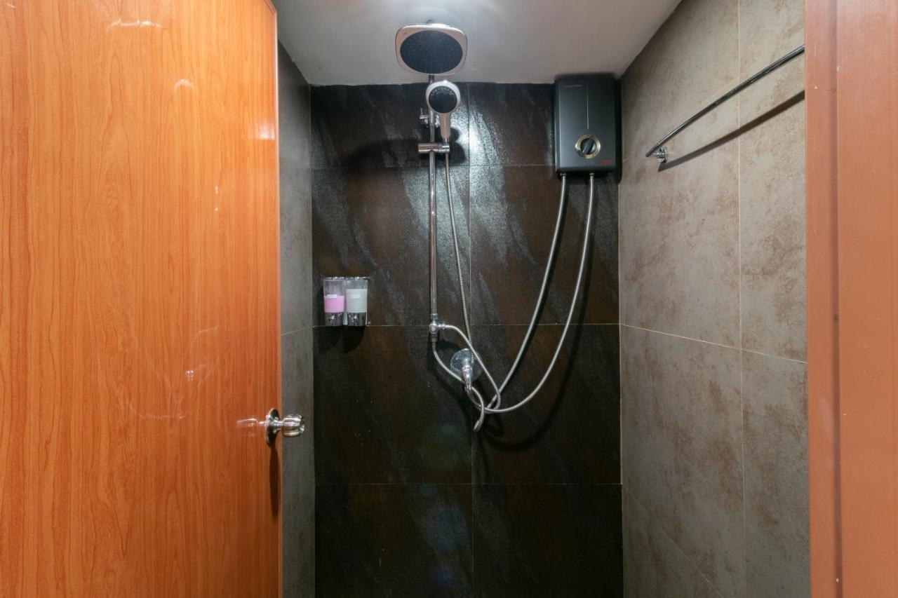 Phobphan Hostel Bangkok Luaran gambar