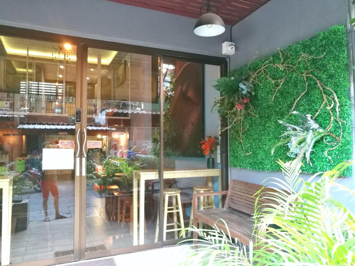 Phobphan Hostel Bangkok Luaran gambar